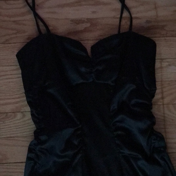 Black satin formal gown - Picture 2 of 2